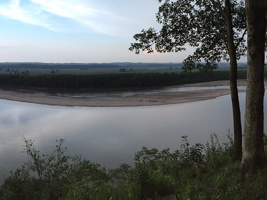 The actual Pinckney Bend, Missouri River